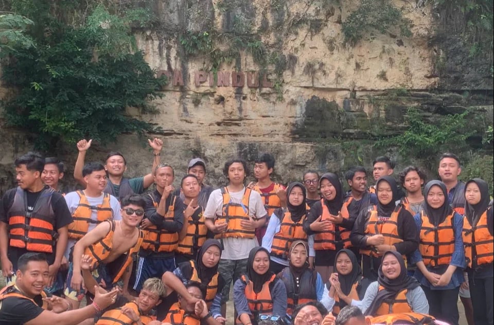 Rafting di Gua Pindul